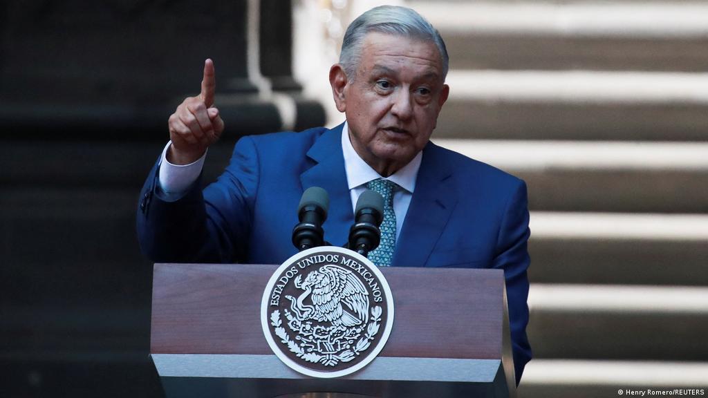 López Obrador rechaza comentarios de funcionarios estadounidenses sobre protesta contra reforma electoral