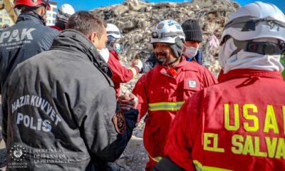 USAR de El Salvador continúa labores de rescate en Turquía