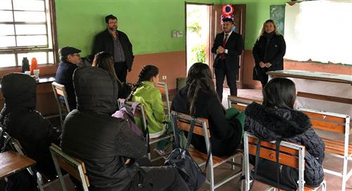 Un texte scolaire controversé déchaîne le rejet des enseignants boliviens