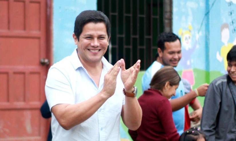 Un candidat assassiné en Equateur remporte la mairie