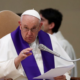 Le pape étend la loi sur les abus sexuels aux dirigeants laïcs