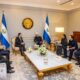 Nayib Bukele sostiene reunión con presidente de Interpol