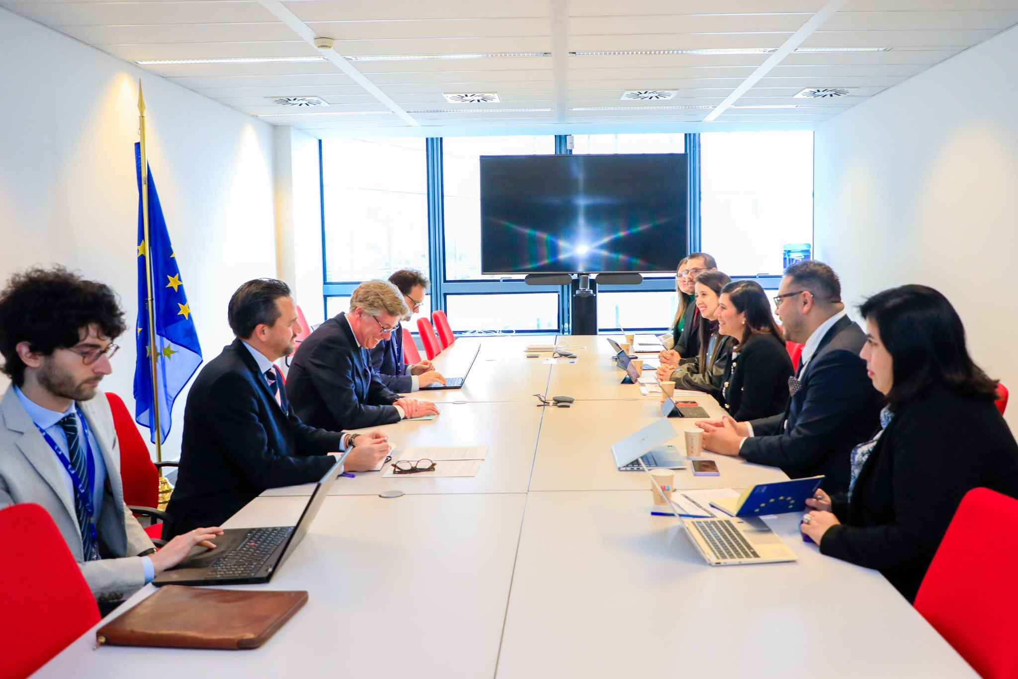 Autoridades del Gobierno se reunieron con director general adjunto de EU Trade