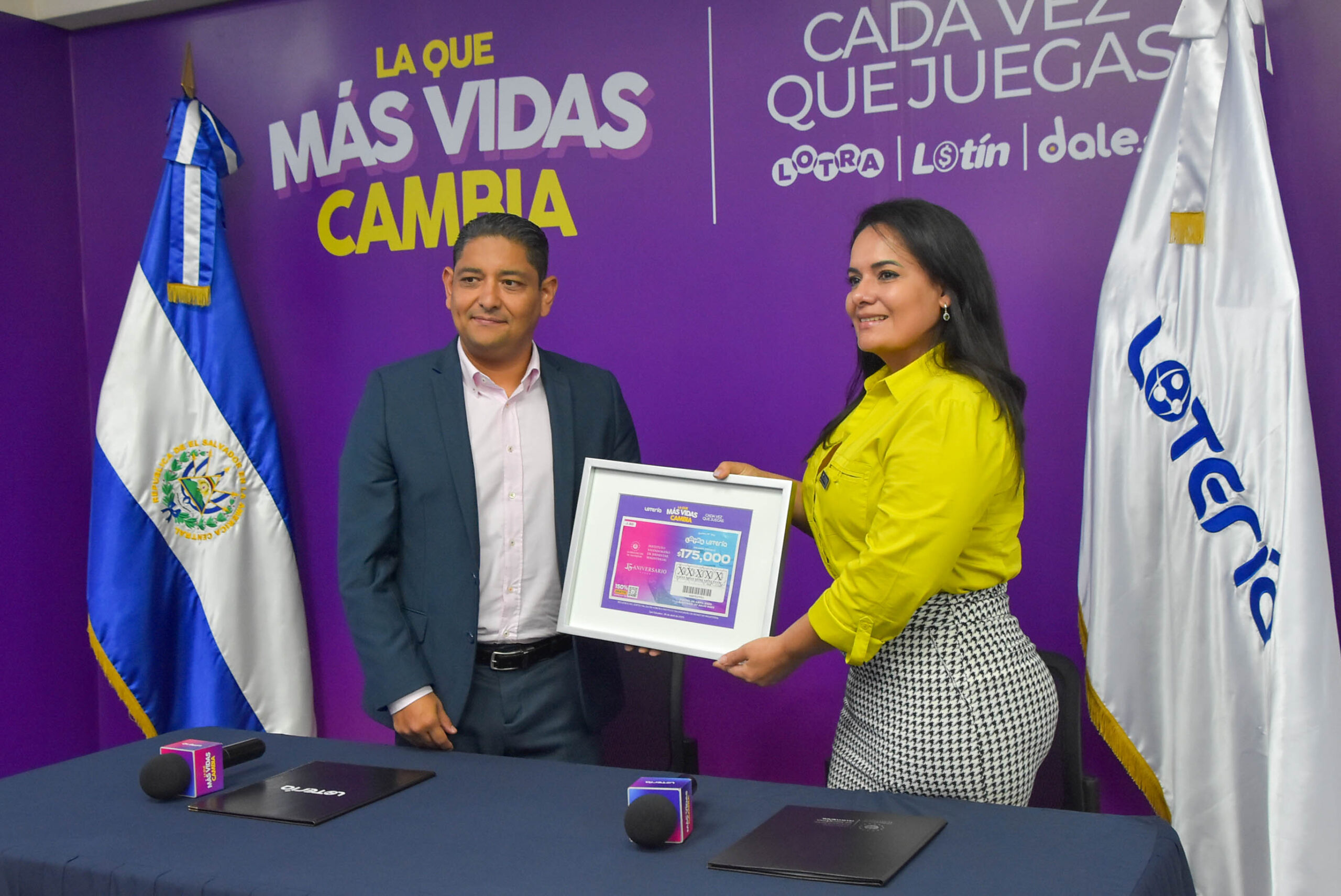 Lotería dedica sorteo al 15° aniversario del Instituto Salvadoreño de Bienestar Magisterial