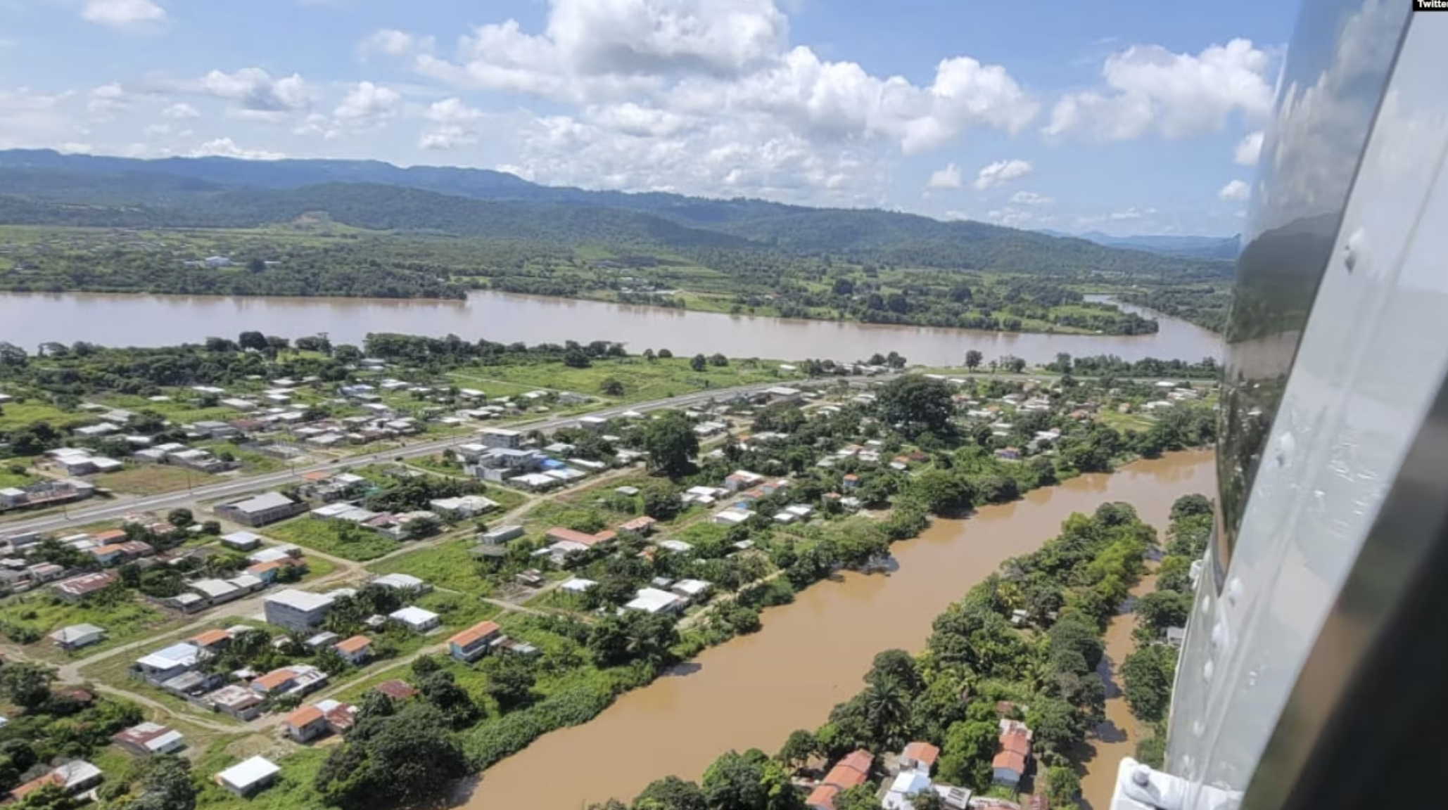 Armed group sows terror "by sea and land" in Ecuadorian fishing port