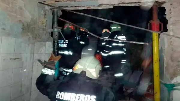 Landslide leaves two dead and nine injured in Buenos Aires