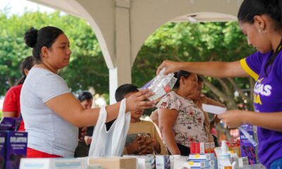 Brigada médica de Lotería brinda consultas a habitantes de Ilobasco