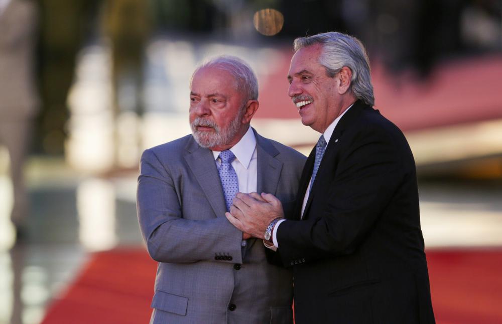 President of Brazil meets with his Argentine counterpart