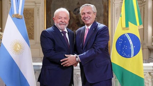 Le président argentin se rend au Brésil pour un sommet régional sur l'Unasur