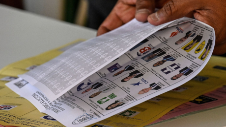 Deuxième tour des élections au Guatemala : le vote populaire et la surprise d'un duel inattendu