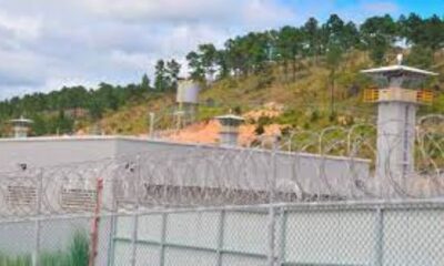 Le président hondurien militarise les prisons après une violente émeute