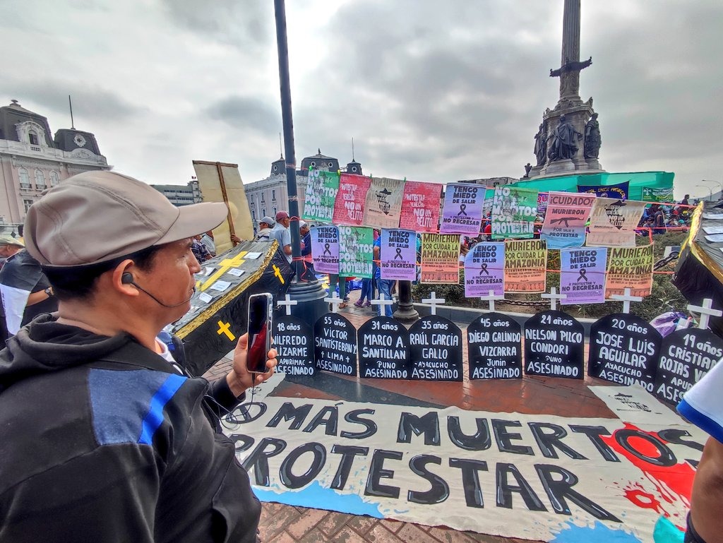 Peruanos marchan nuevamente pidiendo la renuncia de Boluarte