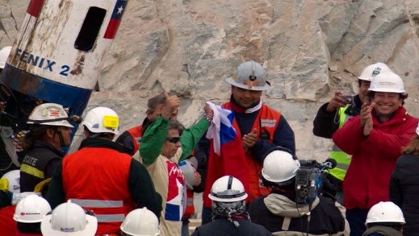 Chilean justice decides to compensate miners rescued in 2010