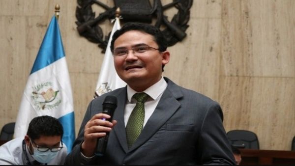 Funcionario del TSE de Guatemala será investigado por incumplimiento de resolución