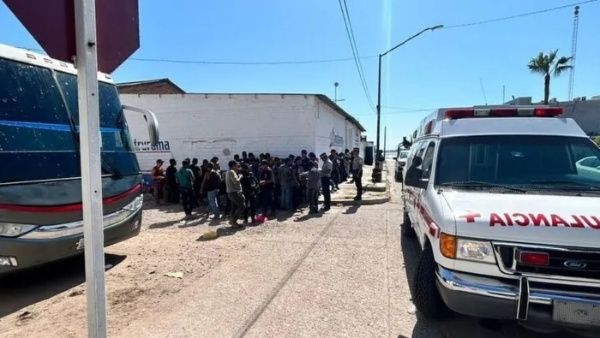 Encuentran hacinados a 116 migrantes en Sonora, México