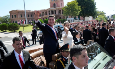 Santiago Peña takes office as president of Paraguay, promises prosperity and international presence