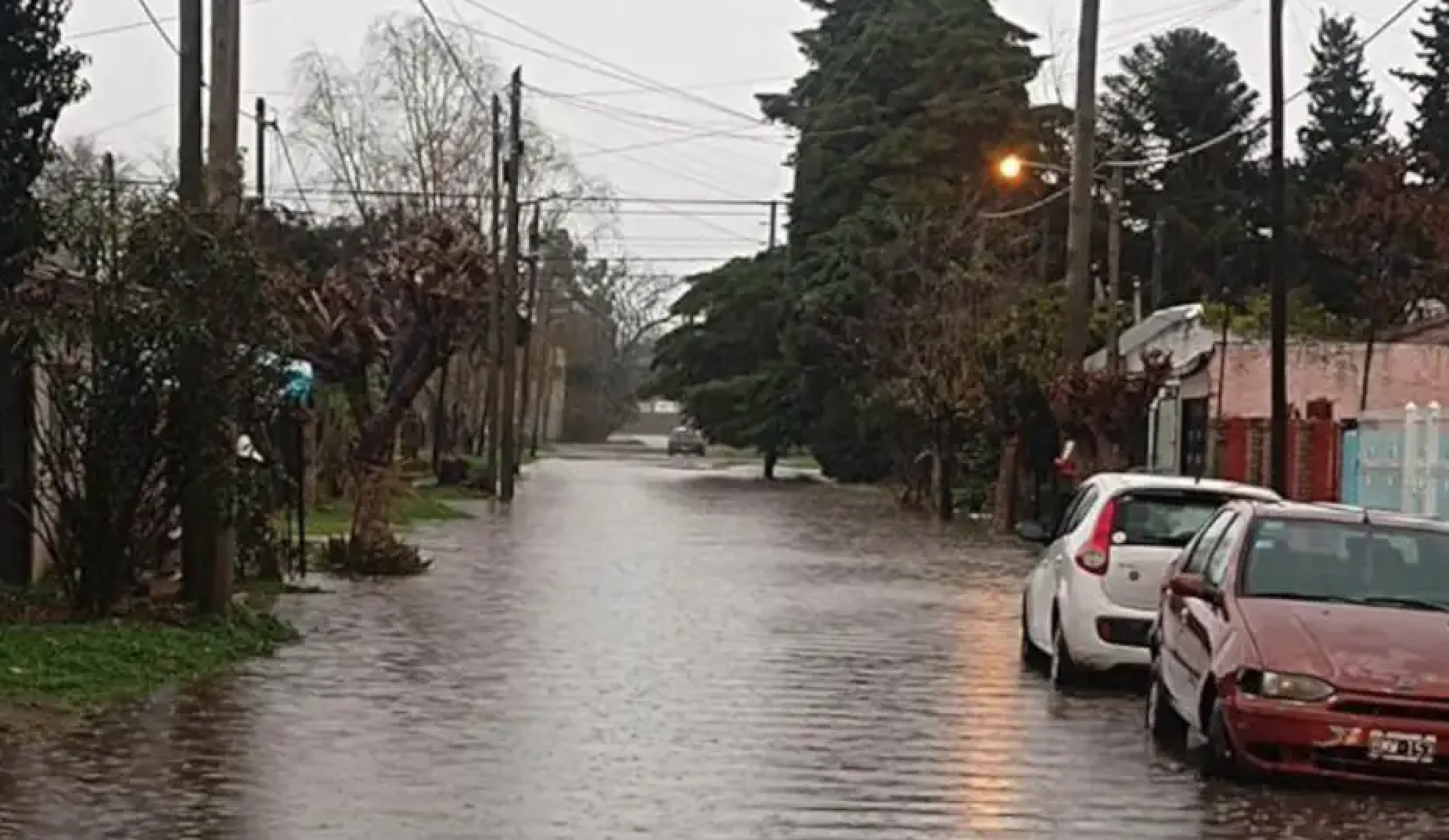 More than 1,000 families affected by floods in La Plata, Argentina