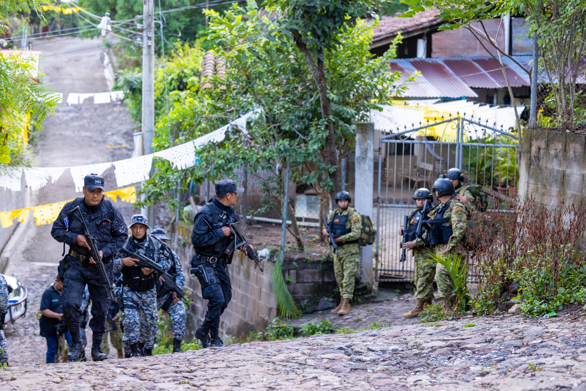 El Salvador: éxito en la implementación de cercos de seguridad para combatir pandillas