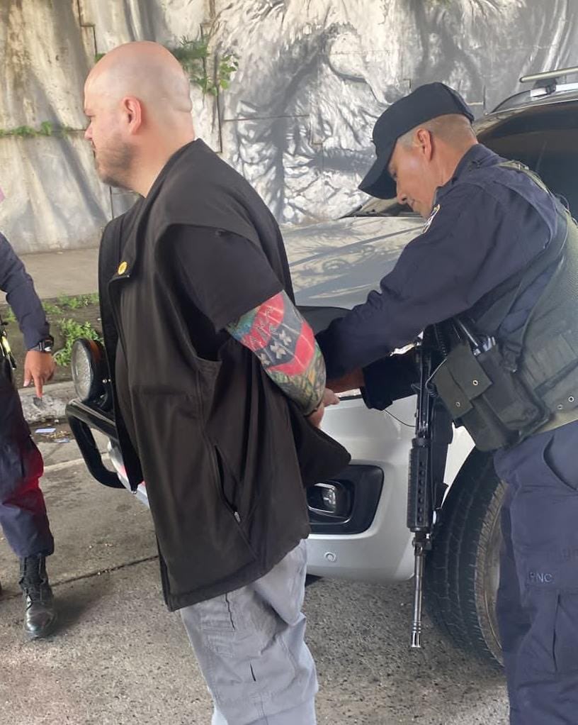 Detenido asesor de seguridad del Gobierno de El Salvador por acusaciones de doble agente y filtración de información confidencial