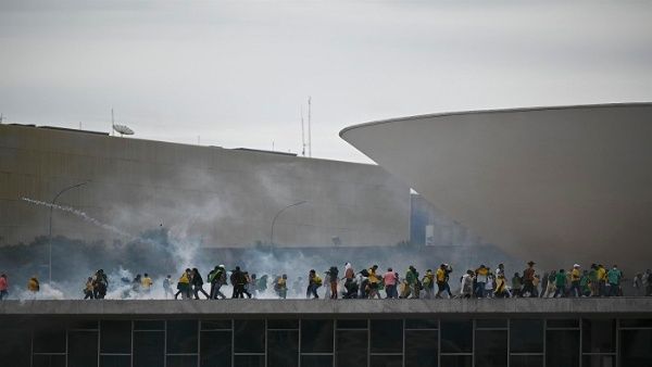 Eight Bolsonaristas arrested on charges of attacking the Planalto Palace