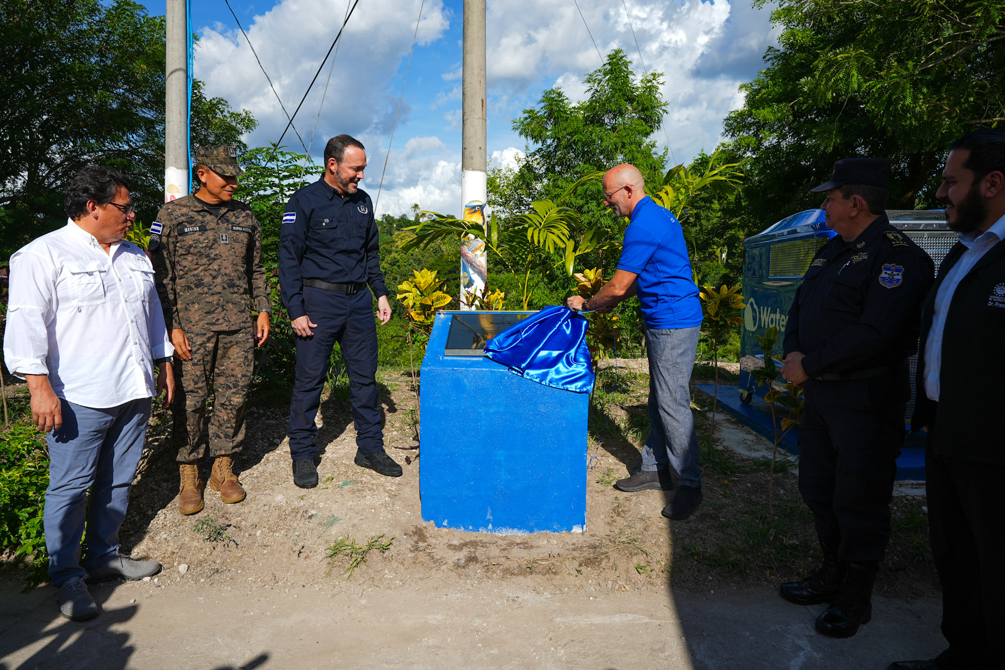 Iniciativa conjunta: generadores de agua son entregados a comunidad La Campanera gracias al Ministerio de Seguridad y la Unión Europea