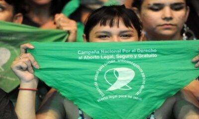 Les féministes argentines défilent pour défendre leurs droits