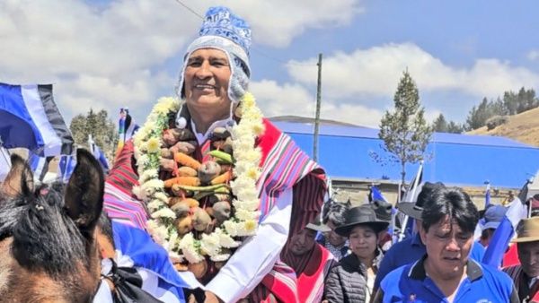 Evo Morales announces candidacy for the presidency of Bolivia