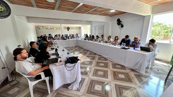 Début de la réunion visant à définir de nouveaux pourparlers de paix en Colombie