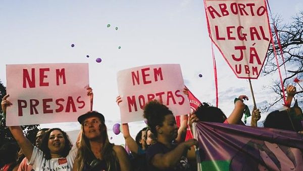 Le président de la Cour suprême du Brésil vote en faveur de la dépénalisation de l'avortement