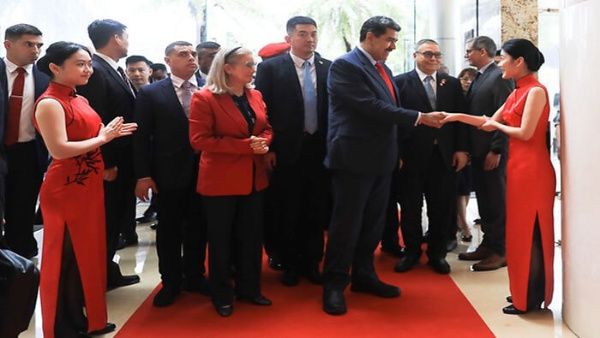 President Nicolás Maduro arrives in China on official visit