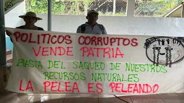 Panamanian government is being asked to review mining contract