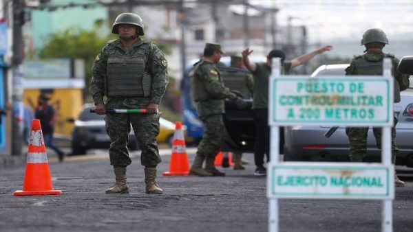 A worker of the Prefecture of Esmeraldas, Ecuador, is murdered