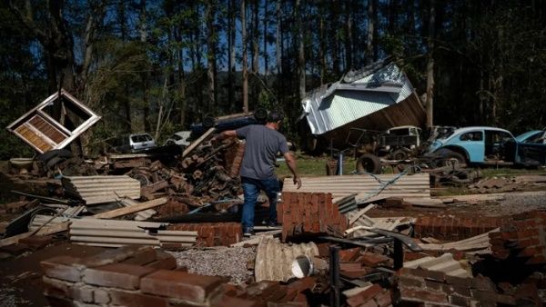 Le bilan s'alourdit à 40 morts après le passage d'un cyclone extratropical au Brésil