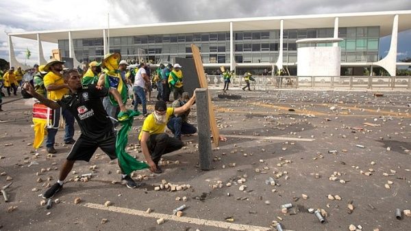 Brazilian police execute three arrest warrants against coup perpetrators