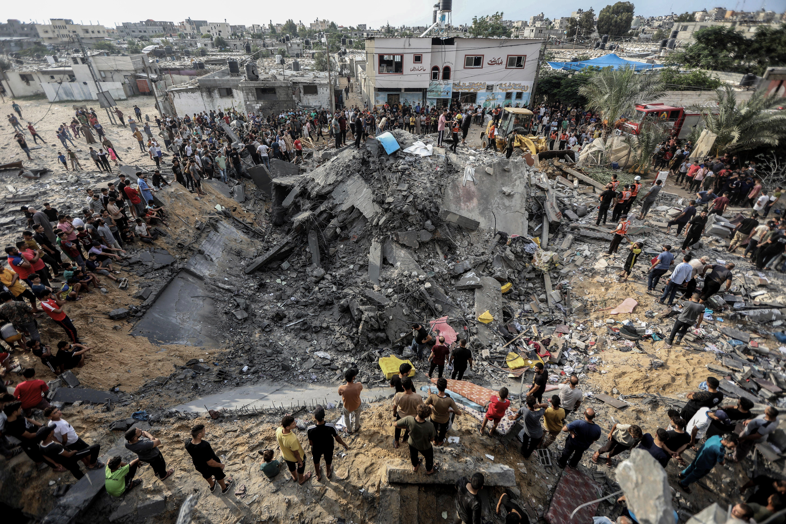 Death toll in Gaza Strip rises to 922 in Israel attacks