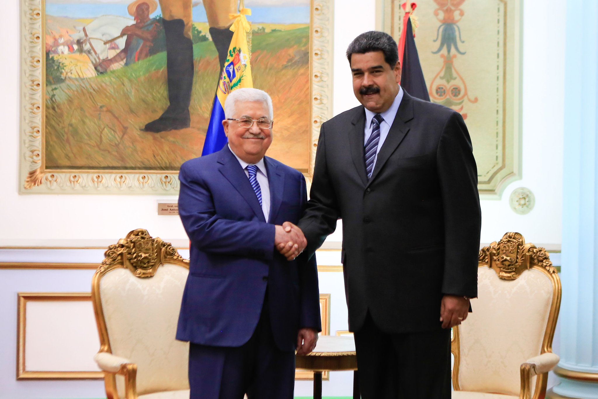 Venezuelan President holds dialogue with Palestinian counterpart