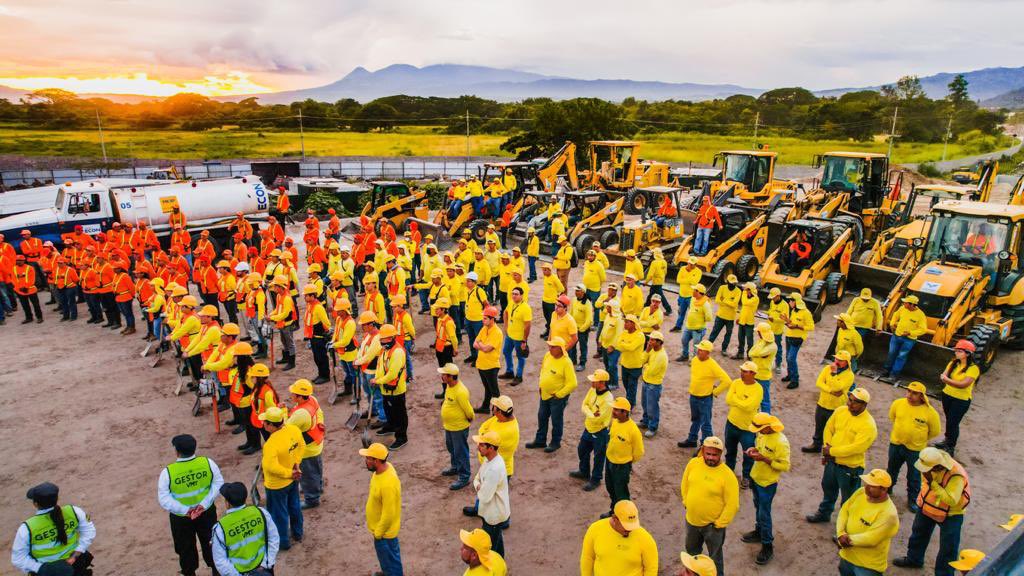 Despliegue de 3,000 recursos humanos del MOP en respuesta a la Tormenta Tropical Pilar