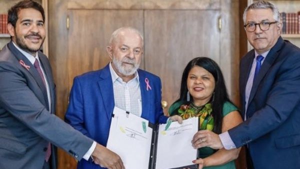 Lula oppose son veto à une partie du cadre temporaire pour les terres indigènes