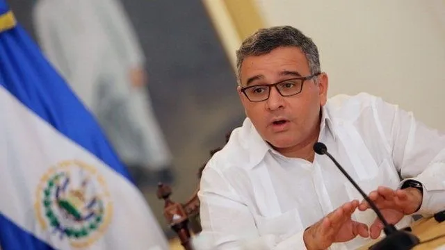 El Salvador: Auditoría revela falta de documentación que respalde millonarios pagos por publicidad en la gestión de Mauricio Funes