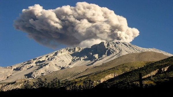 Peru's Ubinas volcano records two explosions