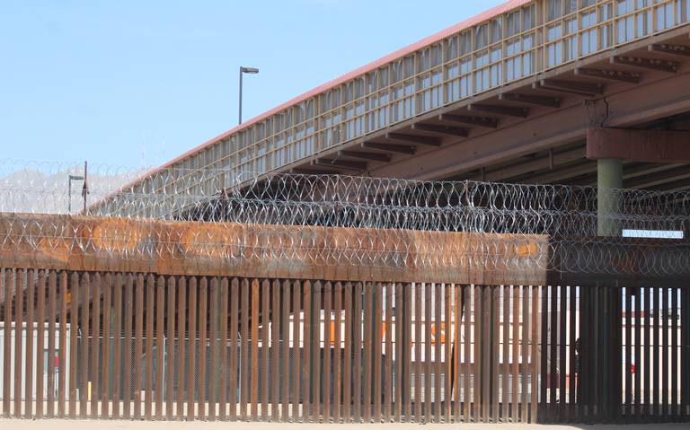 Texas amplía la instalación de cercas de púas en la frontera con México, aumentando la preocupación