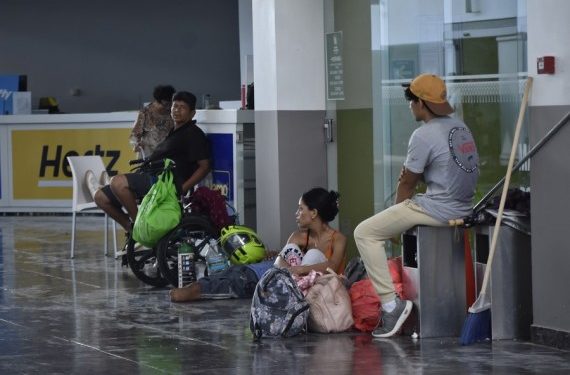305 foreigners located and evacuated from Acapulco after the passage of hurricane Otis