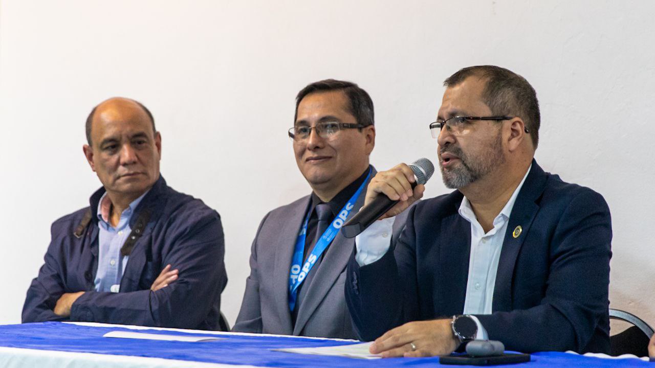 Un représentant de l'OPS félicite le ministère salvadorien de la santé pour son programme de soins palliatifs