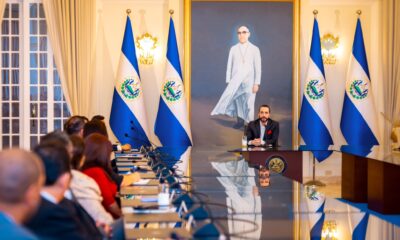 Nayib Bukele pone a disposición de la fiscalía a funcionarios del Ejecutivo para investigación durante su ausencia