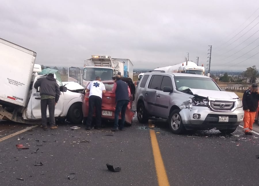 Five people killed in road accident in central Mexico