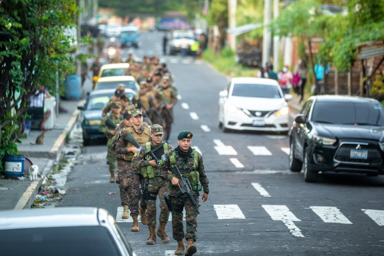 El Salvador encamina al 2023 como el año más seguro de su historia, con una histórica baja de homicidios