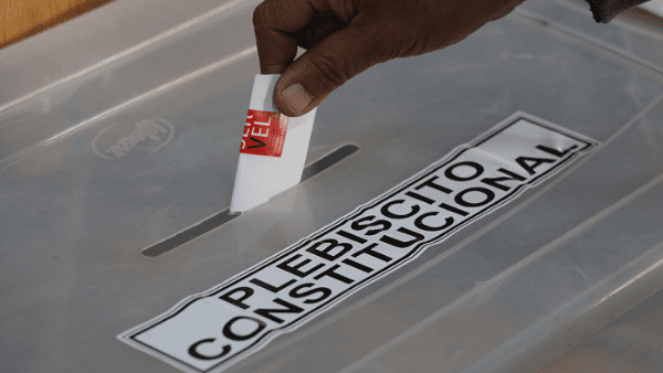 Campaigning for the constitutional plebiscite begins in Chile