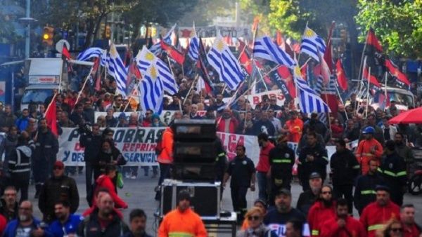 Les travailleurs uruguayens se mobilisent contre la corruption
