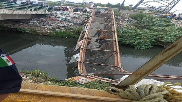 L'effondrement d'un pont au Mexique fait 15 blessés