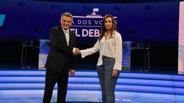 Les candidats à la vice-présidence de l'Argentine débattent face à face